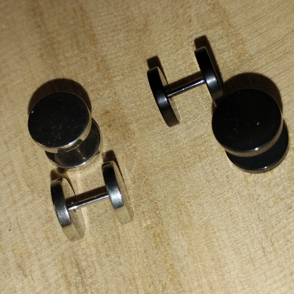 Black and Silver Tone Earrings